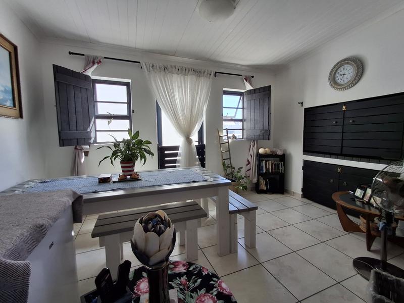 2 Bedroom Property for Sale in Britannia Bay Western Cape